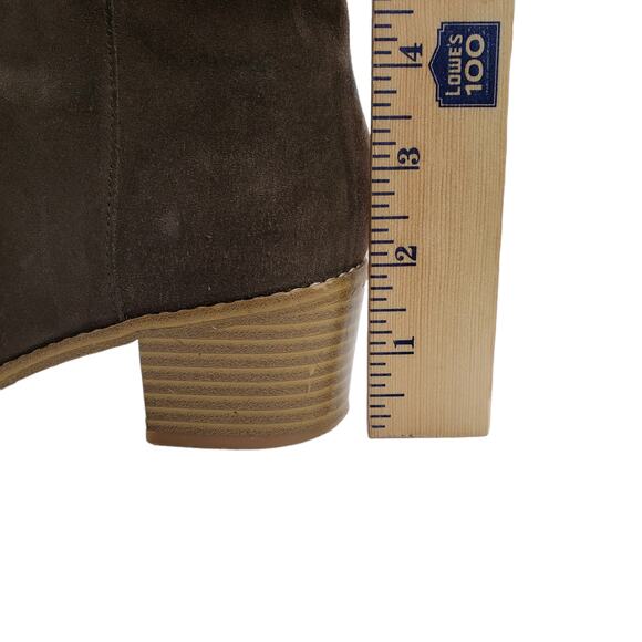 Clarks 8 Suede Leather Bootie Women Breccan‎ Myth Brown Zip Stack 2" Ankle Boots - Picture 9 of 10